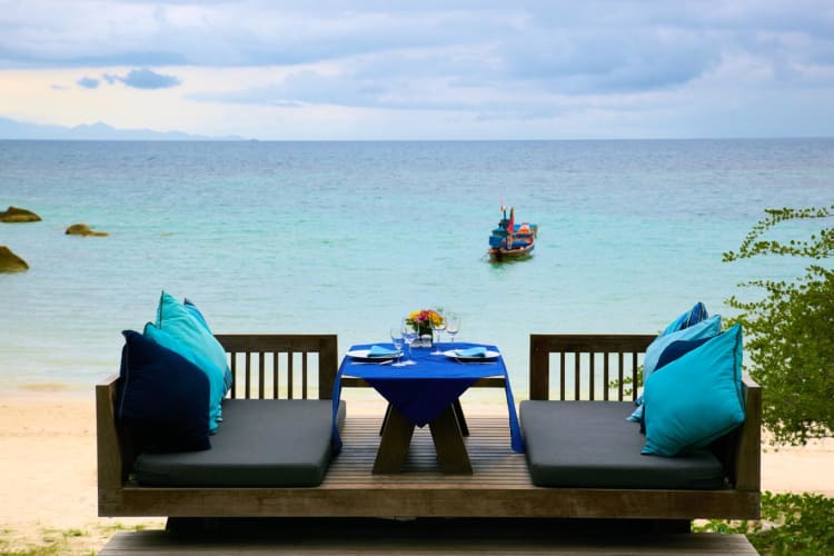 InSea Beach Bar & Grill
